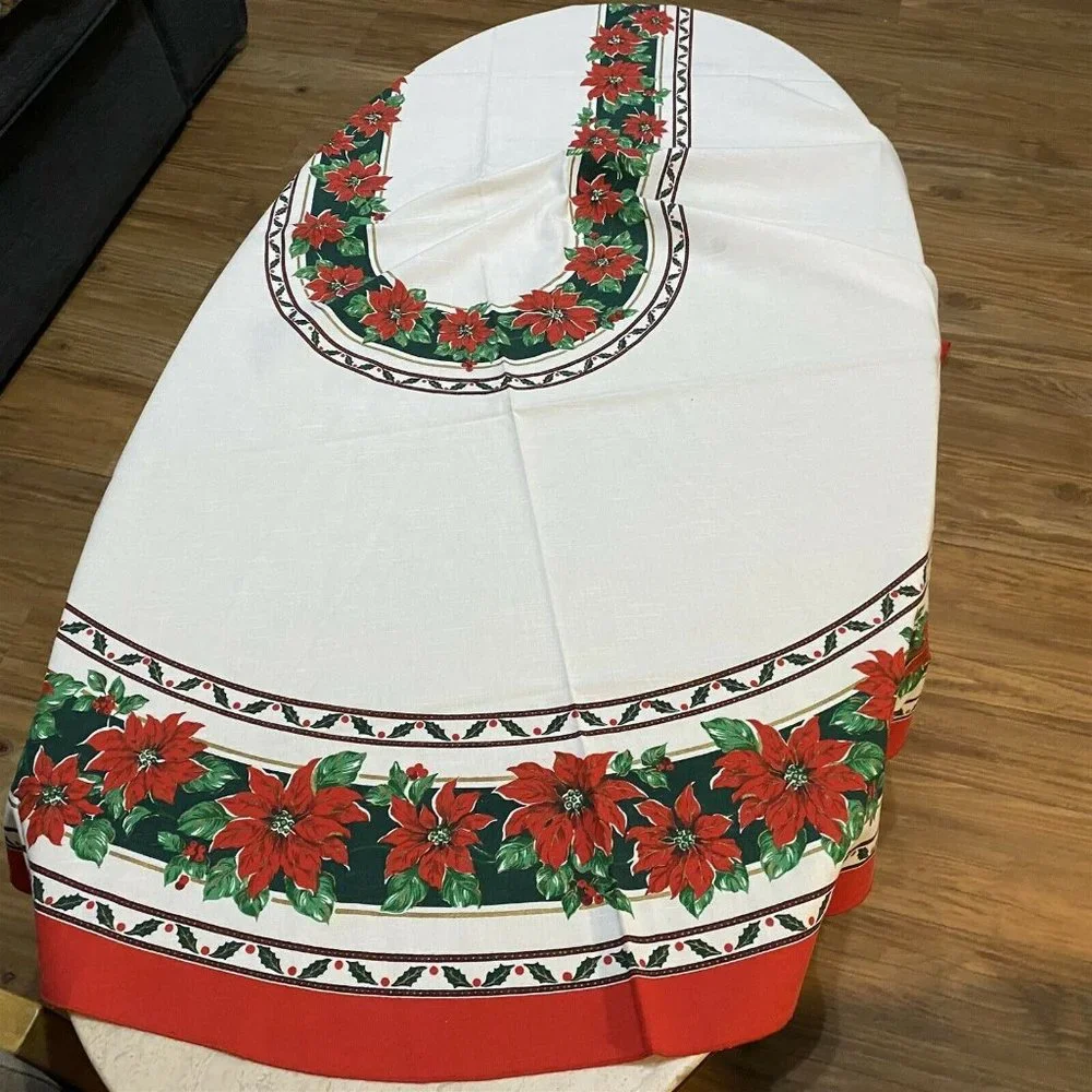 Vintage Sunweave Tablecloth Christmas Poinsettia Made in USA Oval 10 napkins